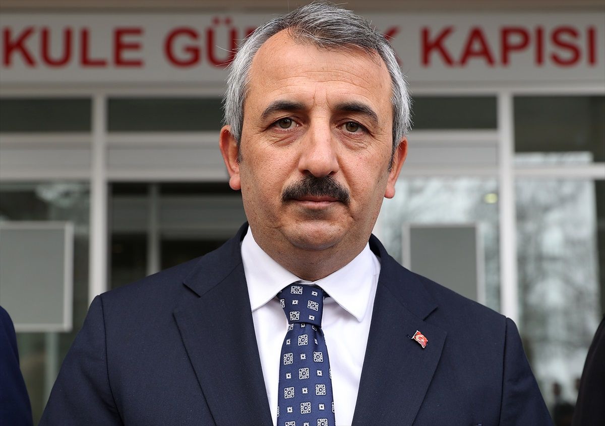 Edirne Valisi: Kapıkule Sınır Kapısı\'nda yaya geçişleri tekrar başladı