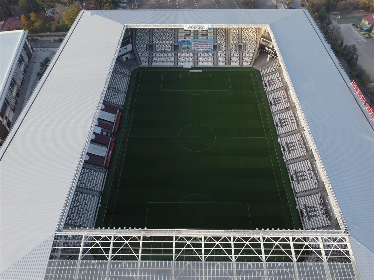 Elazığ Atatürk Stadı, 18 Branşta Spor Yapan Gençleri Uluslararası Müsabakalara Hazırlıyor