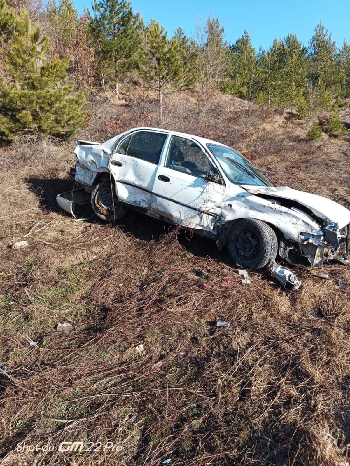 Bolu\'nun Göynük ilçesinde otomobil devrildi, sürücü yaralandı