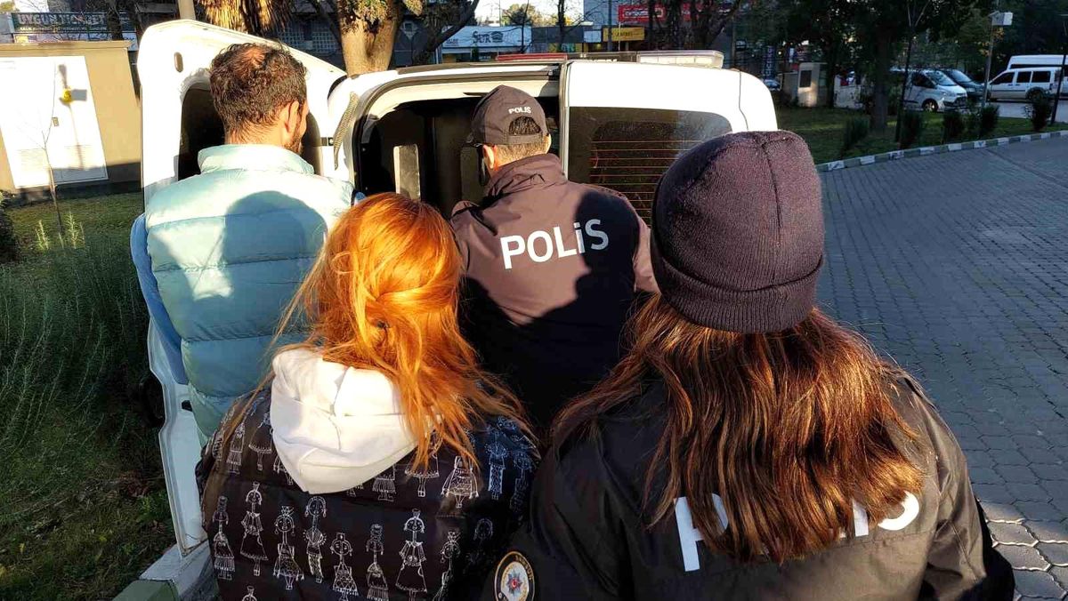 Samsun\'da Hastanede Para Çalan 2 Kişi Yakalandı