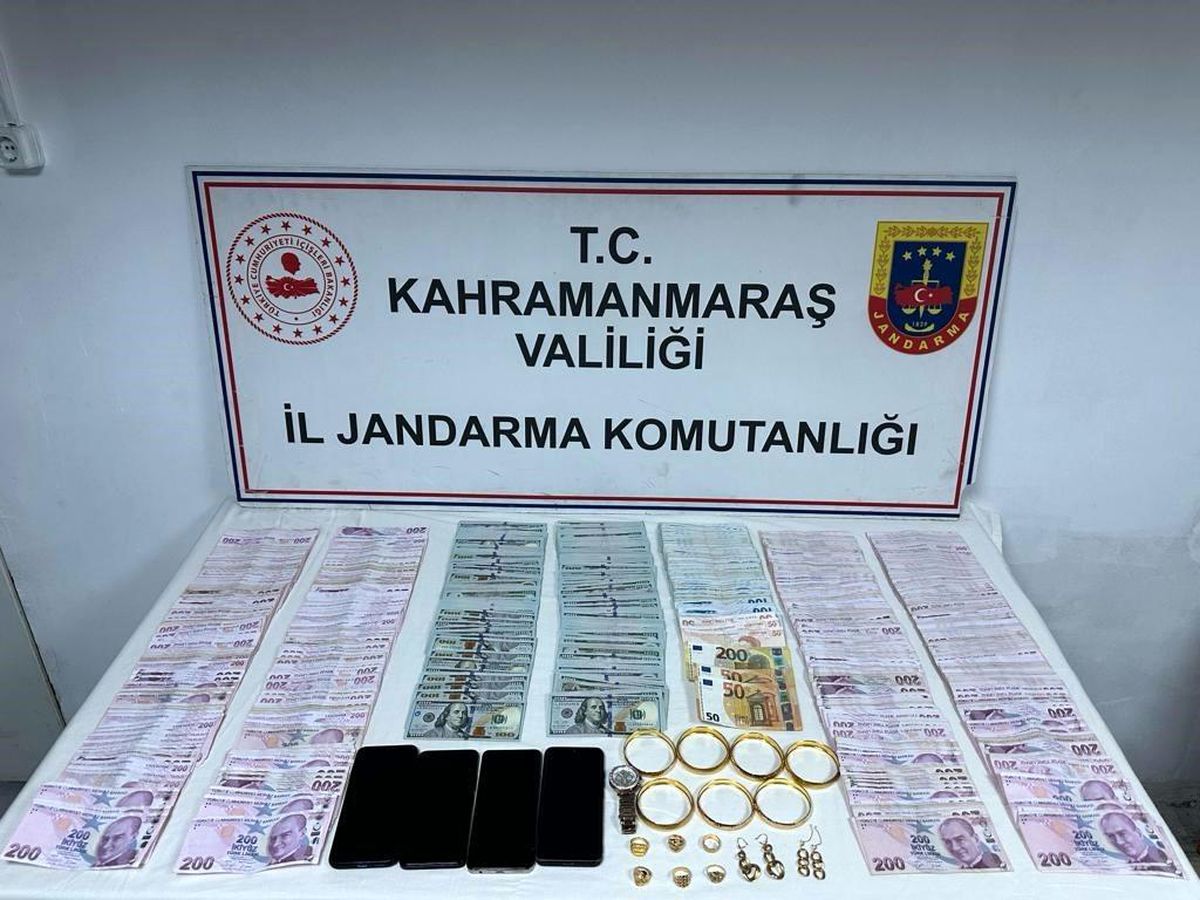 Kahramanmaraş\'ta Dolandırıcılık Operasyonunda Yüklü Miktarda Para ve Ziynet Eşyası Ele Geçirildi