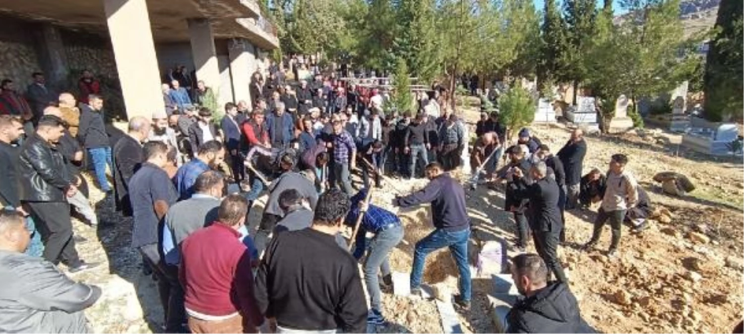 Kıbrıs gazisi İsmail Şelimen askeri törenle son yolculuğuna uğurlandı