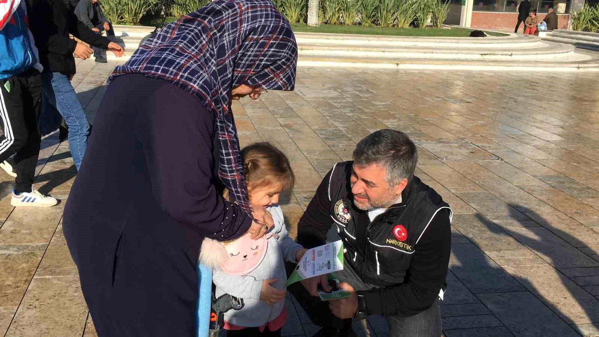 Tekirdağ\'da Gençlere Uyuşturucuyla Mücadele Bilgilendirmesi