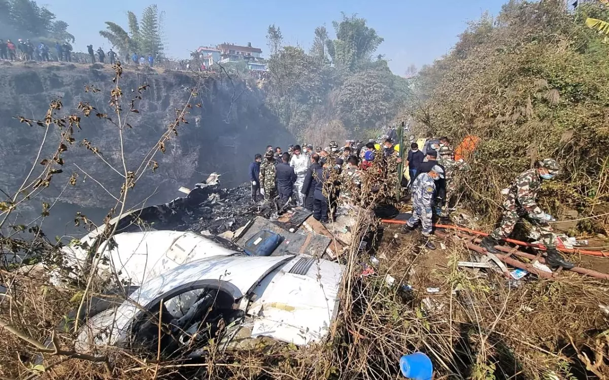 Nepal\'deki Uçak Kazasının Nedeni Pilot Hatası Olabilir