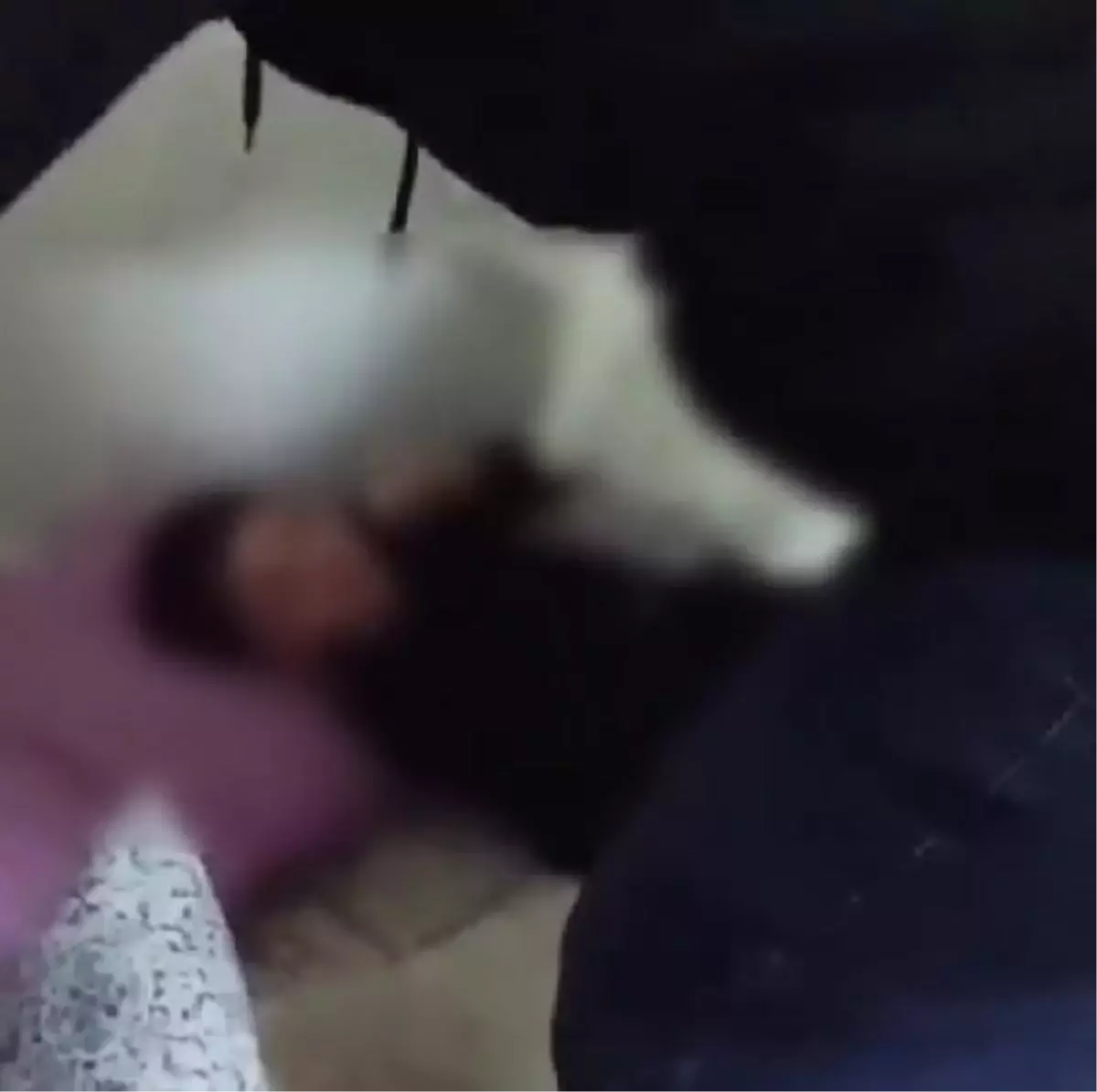 Adana'da çocuğunu döven baba serbest bırakıldı