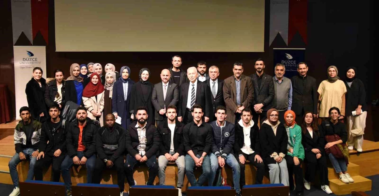 Müslüman Bilim İnsanlarının Bilim Tarihine Etkisi Programı Düzce Üniversitesi\'nde Gerçekleştirildi