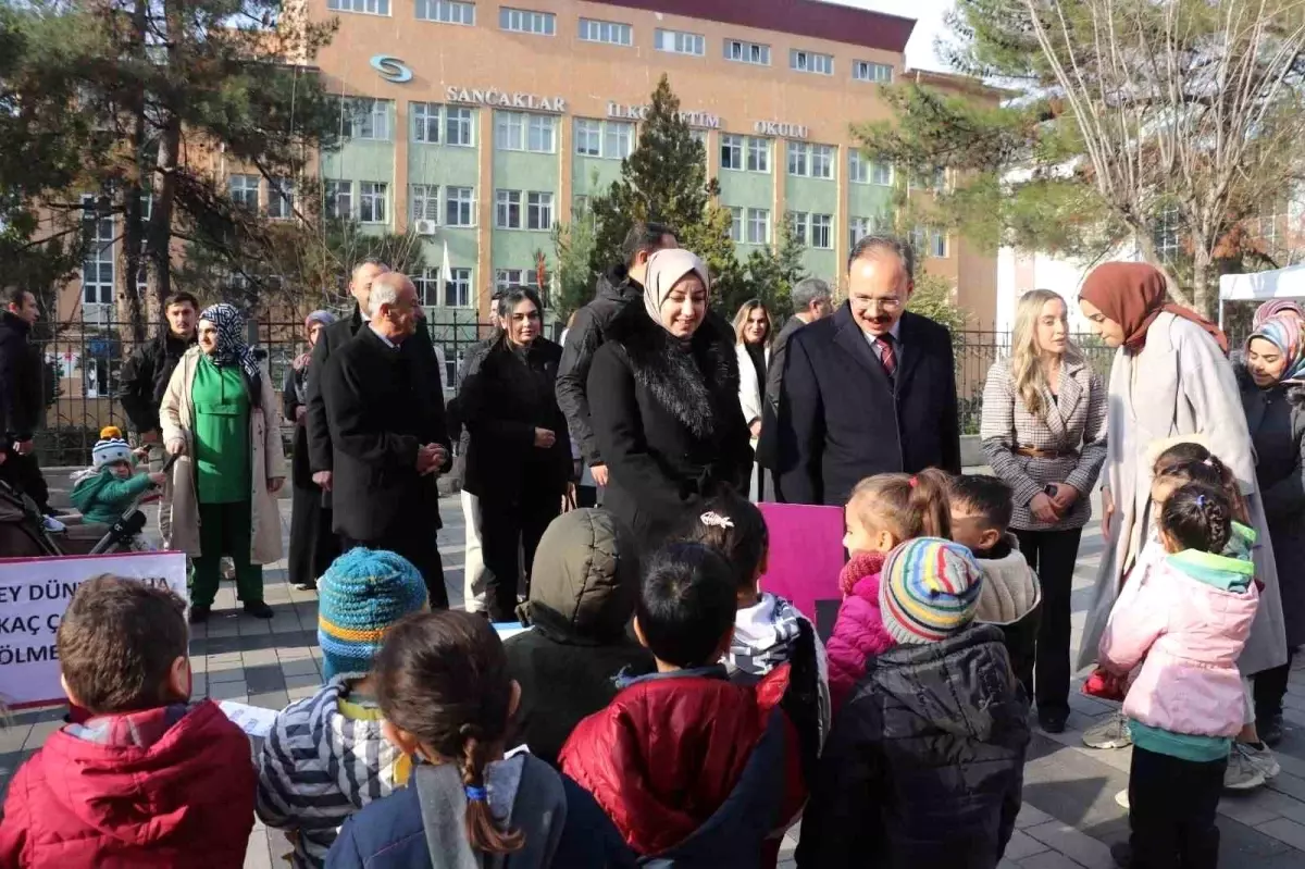 Siirt Belediyesi Filistin için yardım kampanyası düzenledi