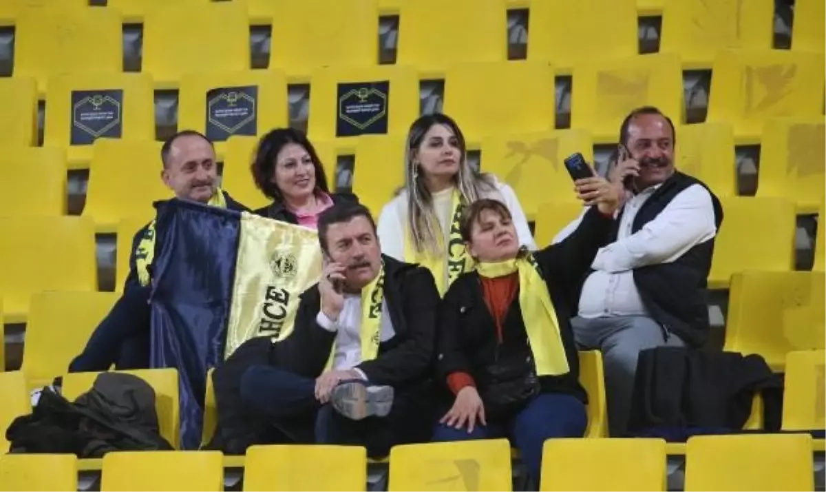 Fenerbahçe-Galatasaray Süper Kupa maçı iptal edildi