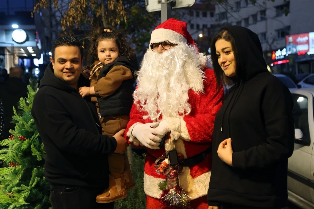 Tahran\'da Noel hazırlıkları başladı