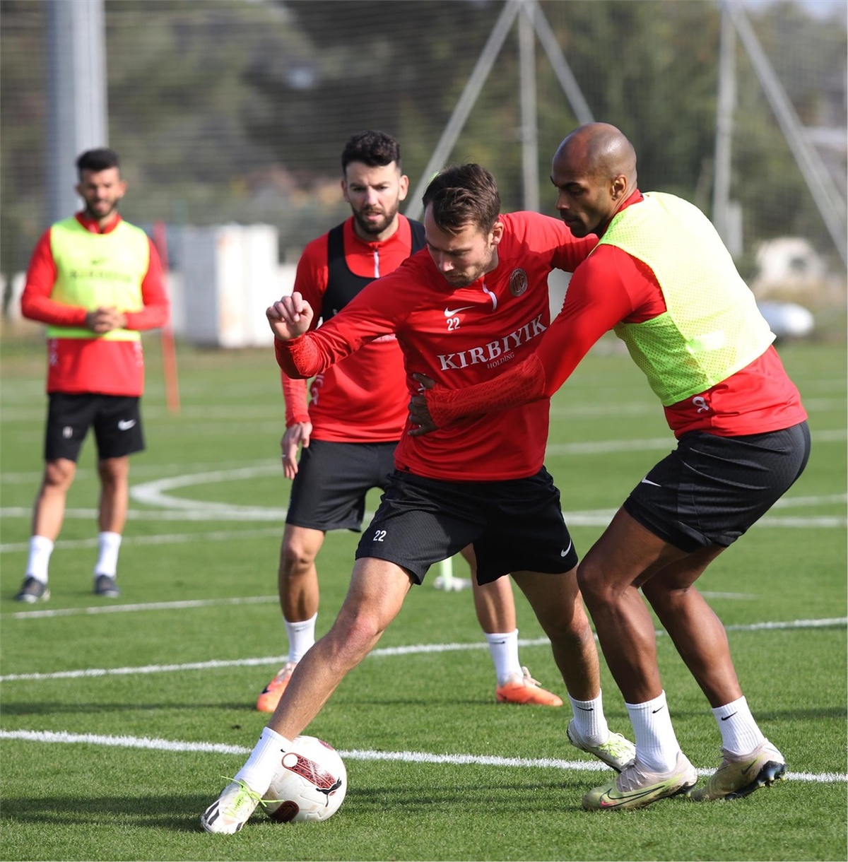 Bitexen Antalyaspor, Corendon Alanyaspor maçı için hazırlıklarını sürdürüyor