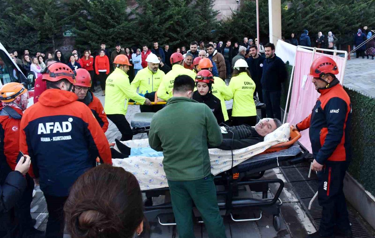 Artvin Devlet Hastanesinde yangın tatbikatı gerçekleştirildi