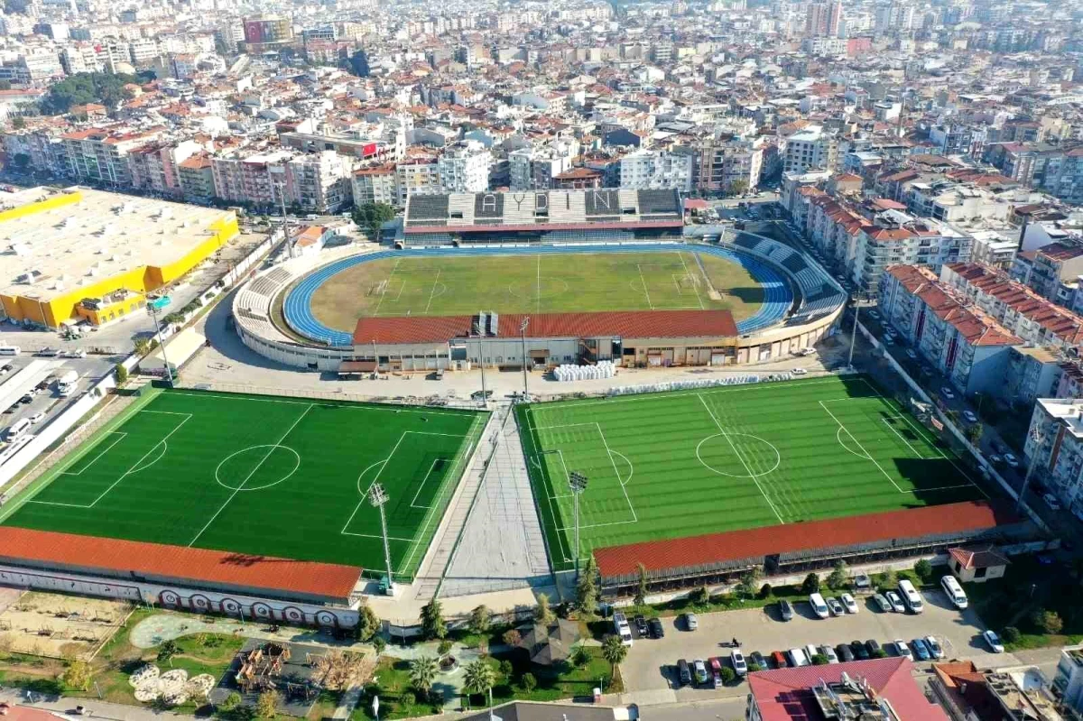 Aydın\'ın tarihi Adnan Menderes Stadyumu yıkım sürecine girdi