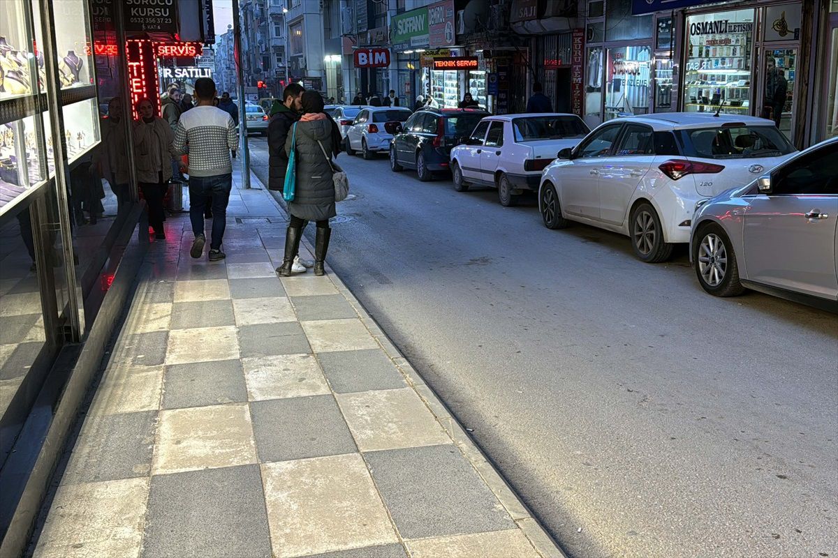 Elazığ\'da saat 16.26\'da 4,2 büyüklüğünde deprem meydana geldi