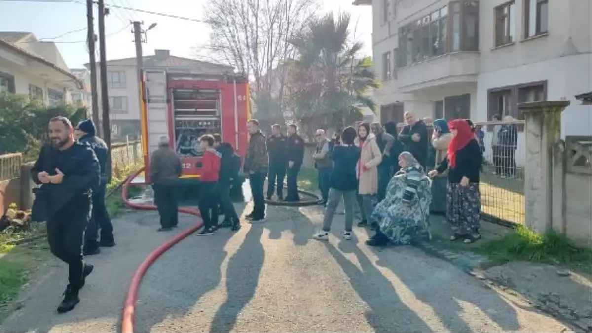 Felçli Anne ve Oğlu Sobadan Kaynaklı Yangından Kurtarıldı