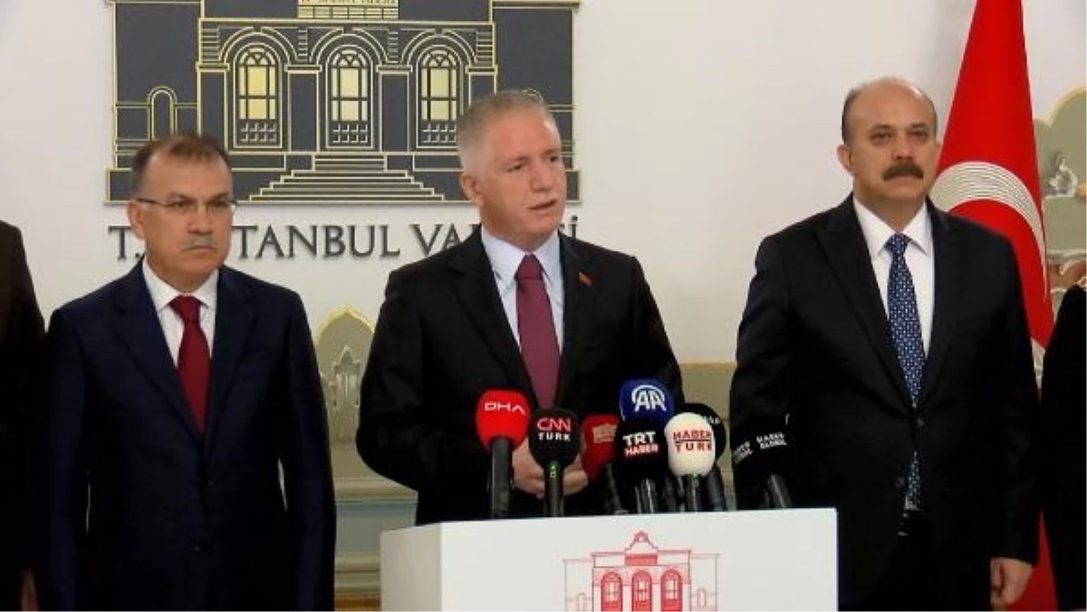 İstanbul Valisi Davut Gül, yılbaşı önlemlerini açıkladı