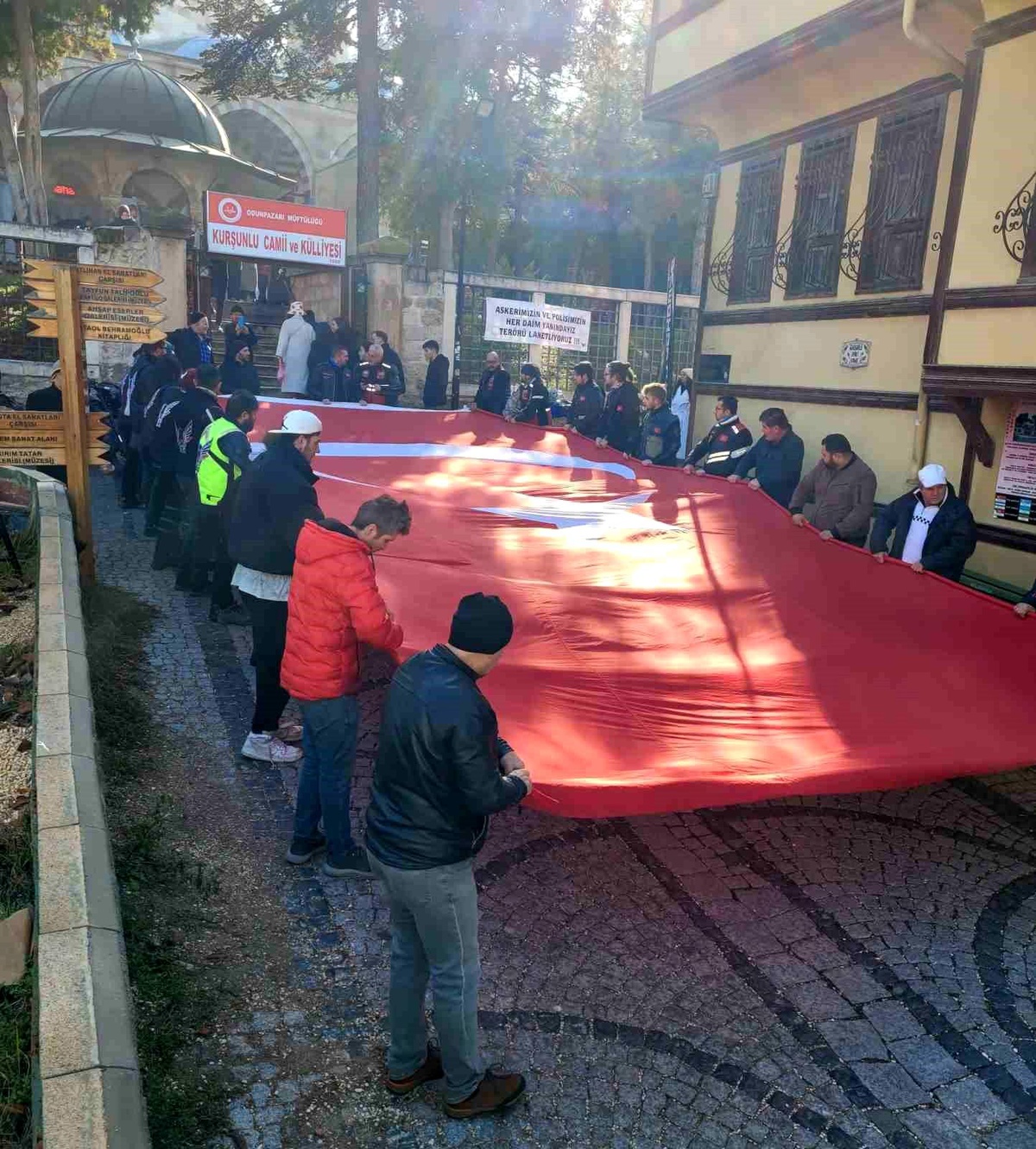 Kurşunlu Camii\'nde şehitler için mevlid okutuldu