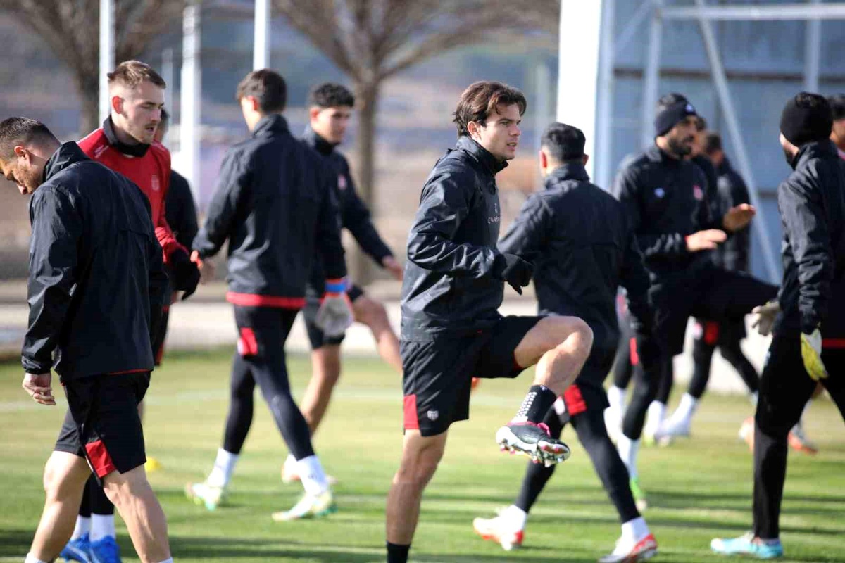 Sivasspor, Kayserispor maçı için hazırlıklarını sürdürdü