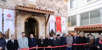 Balıkesir'deki Oruç Bey Camisi Restorasyonunun Ardından Yeniden Açıldı