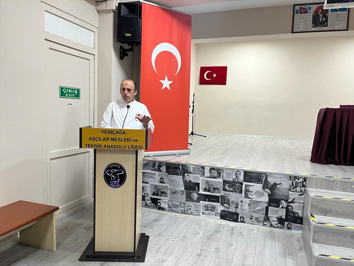 Yeniçağa Aşçılar Mesleki ve Teknik Anadolu Lisesi öğrencileri şef Metin Dinçer\'den kuru fasulye ve kavurma pişirme inceliklerini öğrendi