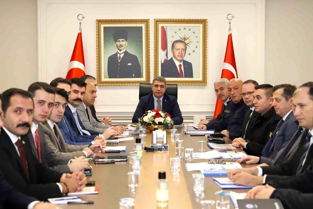 Düzce\'de 2023 yılı değerlendirildi, yılbaşı tedbirleri görüşüldü