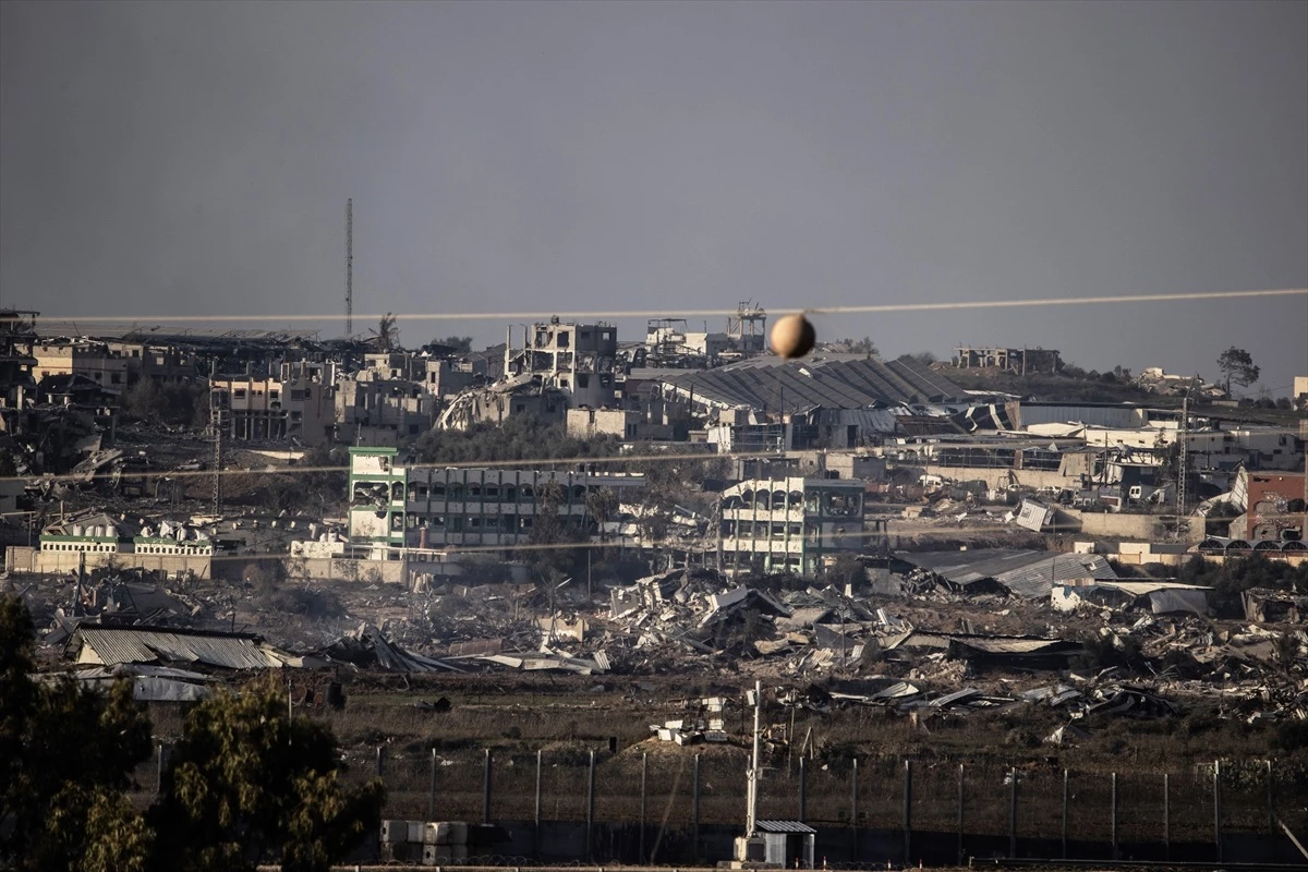 İsrail ordusunun saldırıları sonucunda Gazze\'de büyük yıkım