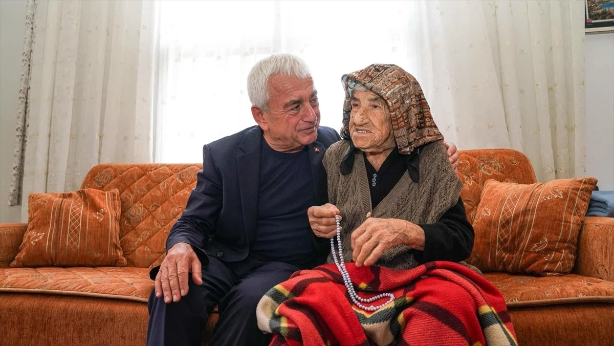 Antalya\'da 104 yaşındaki Cumhuriyet annesi Hörü Çobanoğlu hayatını kaybetti