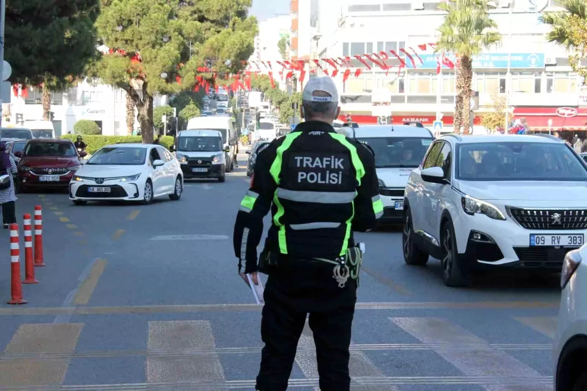 Aydın\'da Yeni Yıl Tedbirleri: 57 Ekip ve 106 Trafik Polisi Görev Yapacak