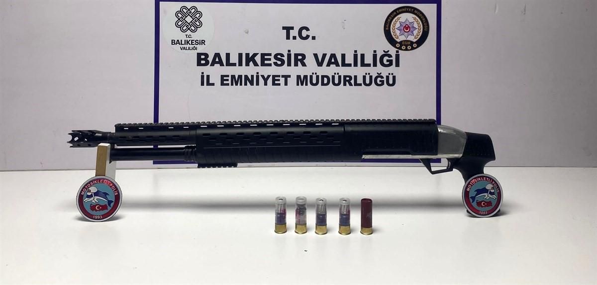 Balıkesir\'de Asayiş ve Trafik Uygulamasında 6 Şahıs Gözaltına Alındı