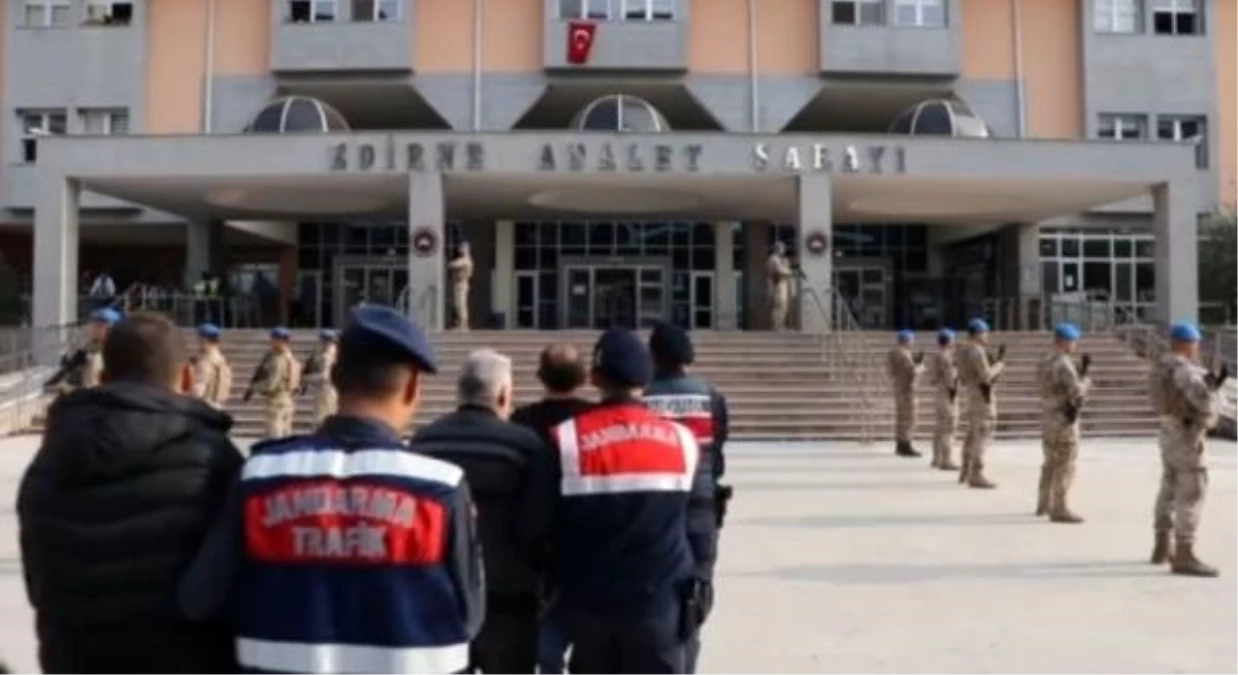 Edirne\'de 153 kaçak göçmen ve 6 organizatör yakalandı