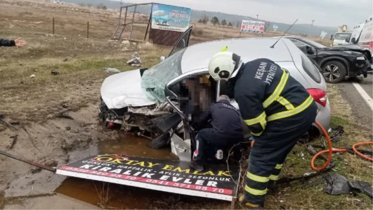 Keşan\'da meydana gelen trafik kazasında 2 kişi hayatını kaybetti