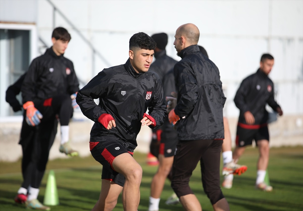 EMS Yapı Sivasspor, Mondihome Kayserispor maçı için hazırlıklarını sürdürüyor
