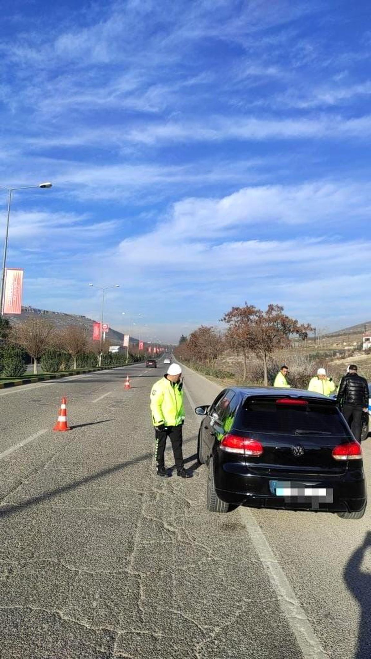Gaziantep\'te Yılbaşı Tedbirleri Kapsamında 65 Araç Sürücüsüne Cezai İşlem Uygulandı