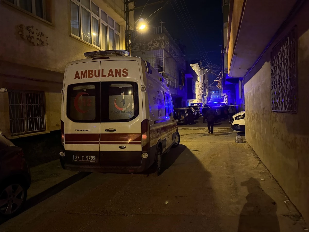 Gaziantep\'te kayınpeder ve kayınvalidesini yaralayan kişi intihar etti