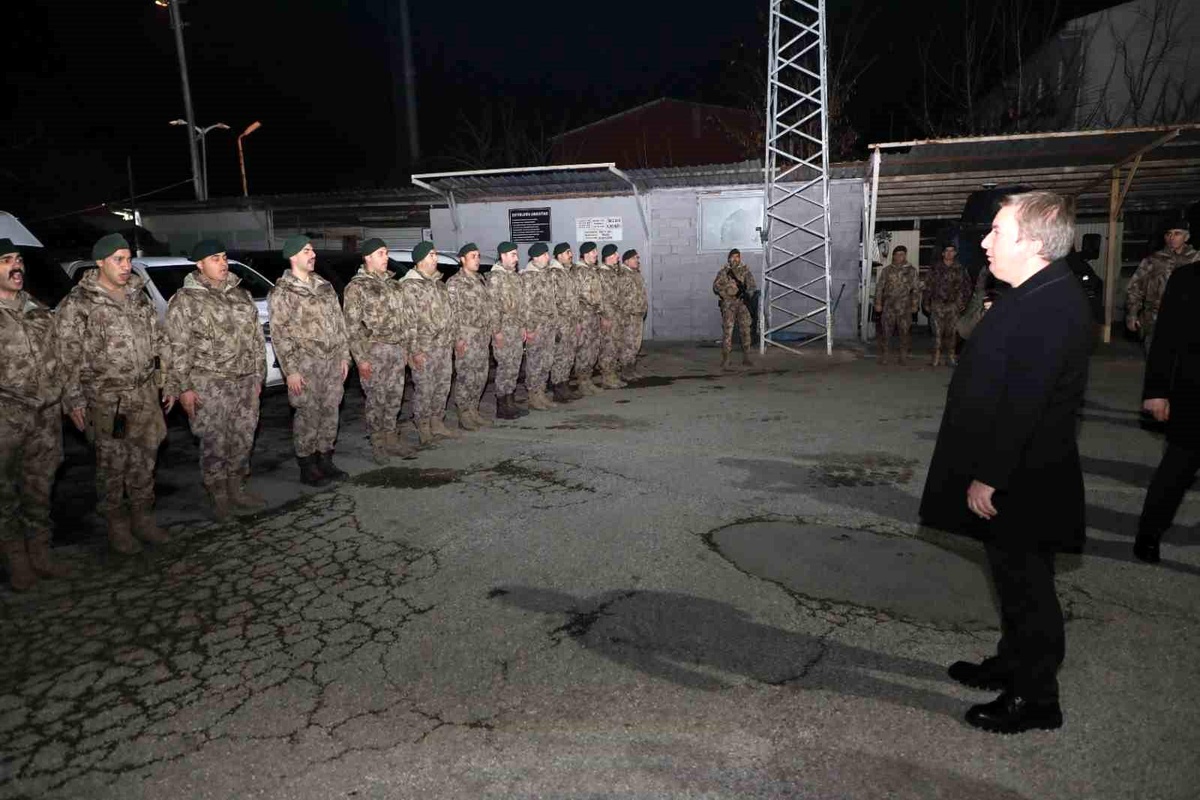 Erzincan Valisi Hamza Aydoğdu, emniyet ve jandarma personelini ziyaret etti