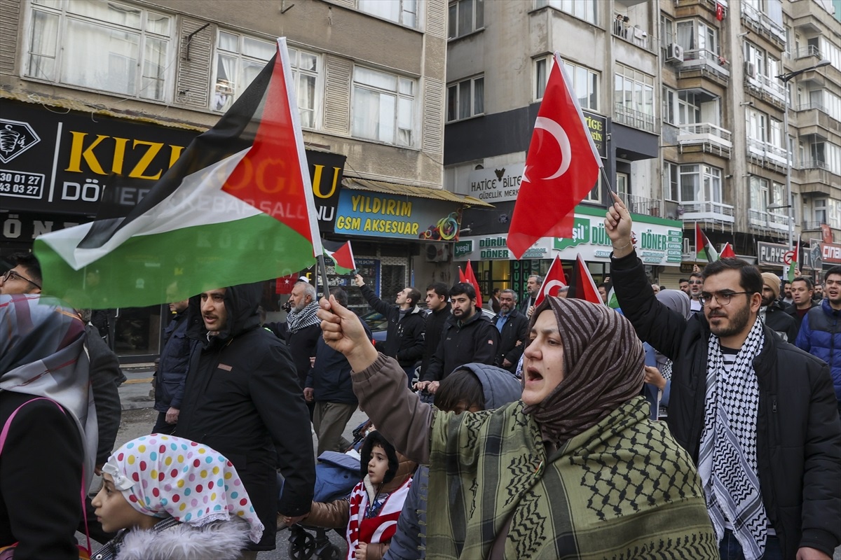 Gaziantep\'te İsrail\'in Gazze\'ye yönelik saldırıları protesto edildi