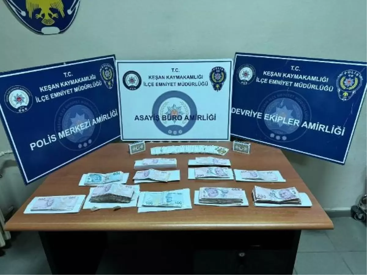 Keşan'da Kumar Oynayan 11 Kişiye 44 Bin 605 Lira Cezai İşlem Uygulandı