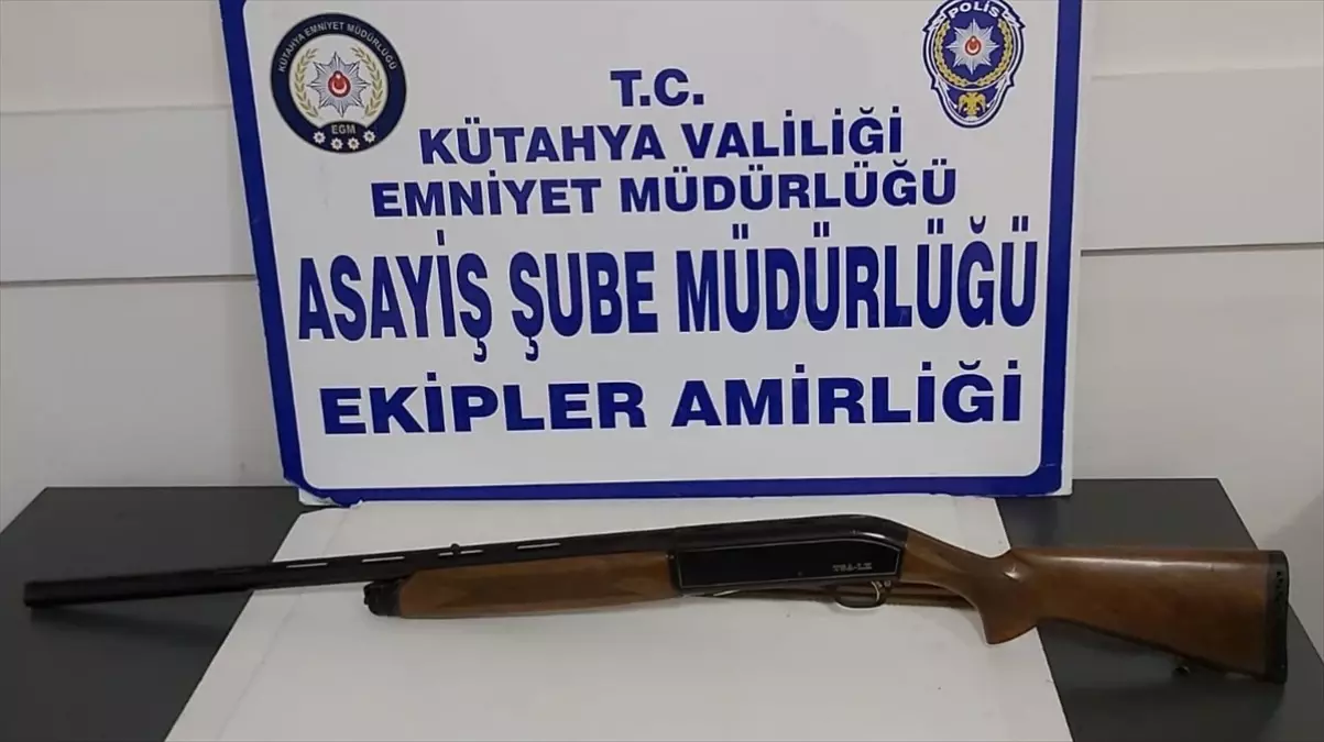 Kütahya'da Hırsızlık Olaylarına Karşı Operasyon: 76 Kişi ve 40 Araç Kontrol Edildi