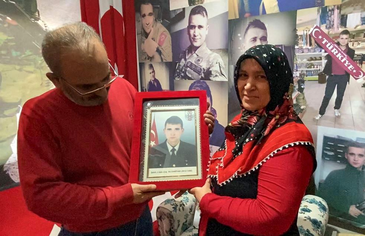 Antalyalı Şehit Uzman Çavuşun Babası: Oğlumla Hala Dertleşiyorum