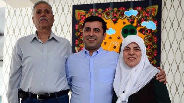 Selahattin Demirtaş'ın babasının ölümüyle ilgili mesajı