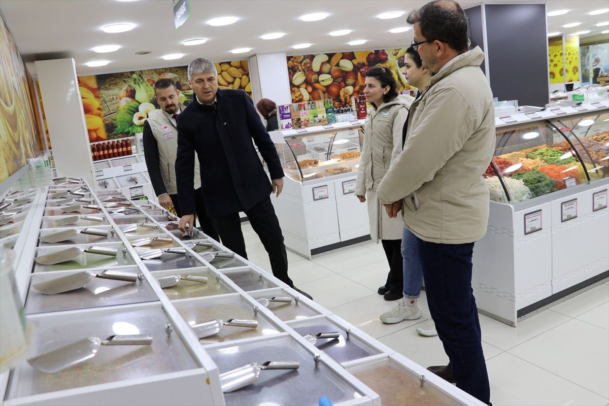 Trakya\'da Yılbaşı Öncesi İşletmelerde Gıda Güvenliği Denetimleri