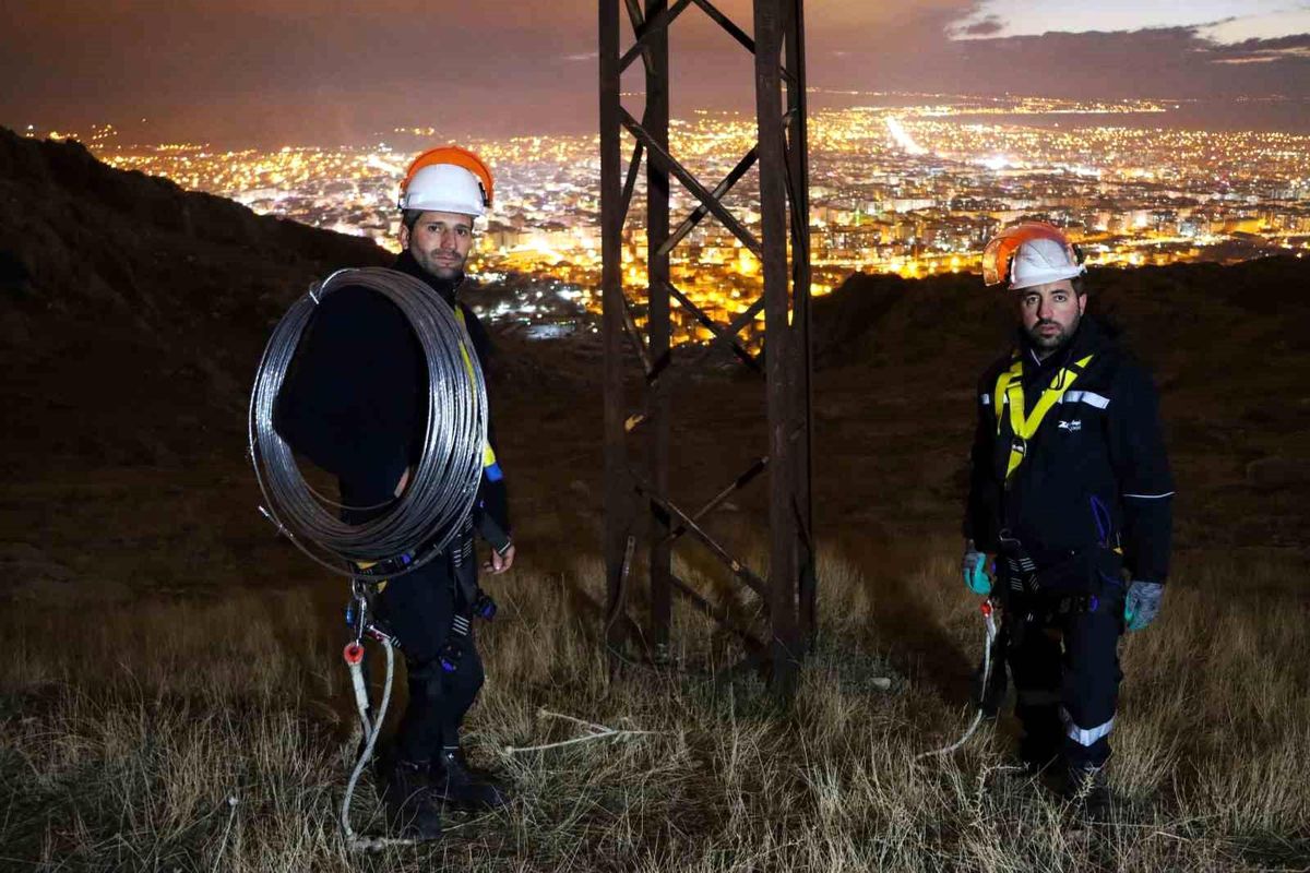 VEDAŞ Ekipleri Yılbaşı Gecesi Kırsal Bölgelerde Mesai Yapıyor