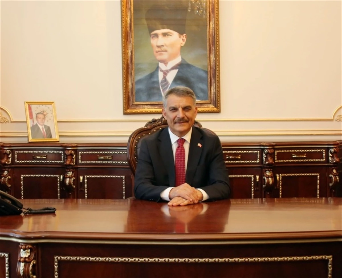 Yozgat Valisi Mehmet Ali Özkan, yeni yıl dolayısıyla mesaj yayımladı