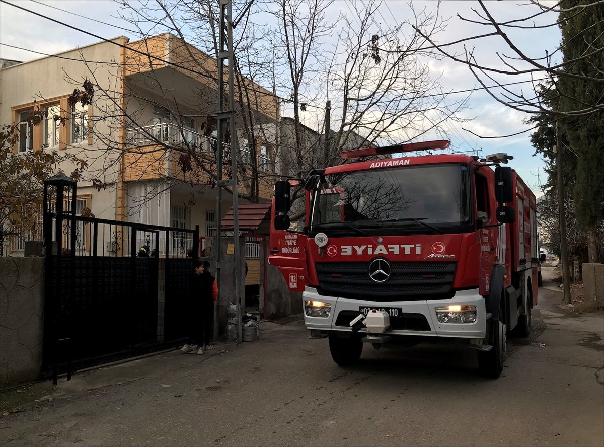 Adıyaman\'da çıkan ev yangınında hasar oluştu