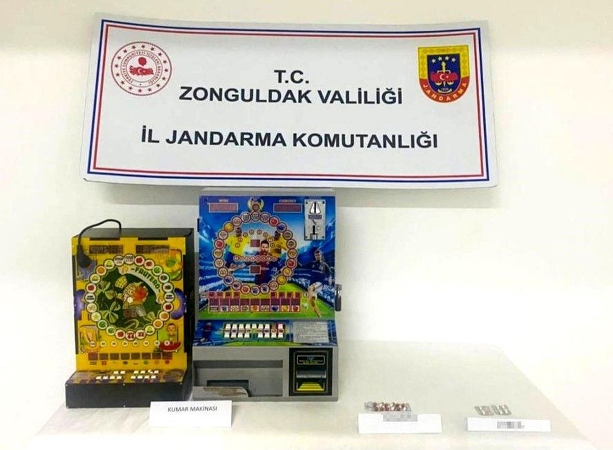 Zonguldak\'ın Alaplı ilçesinde uyuşturucu ve kumar makinesi ele geçirildi