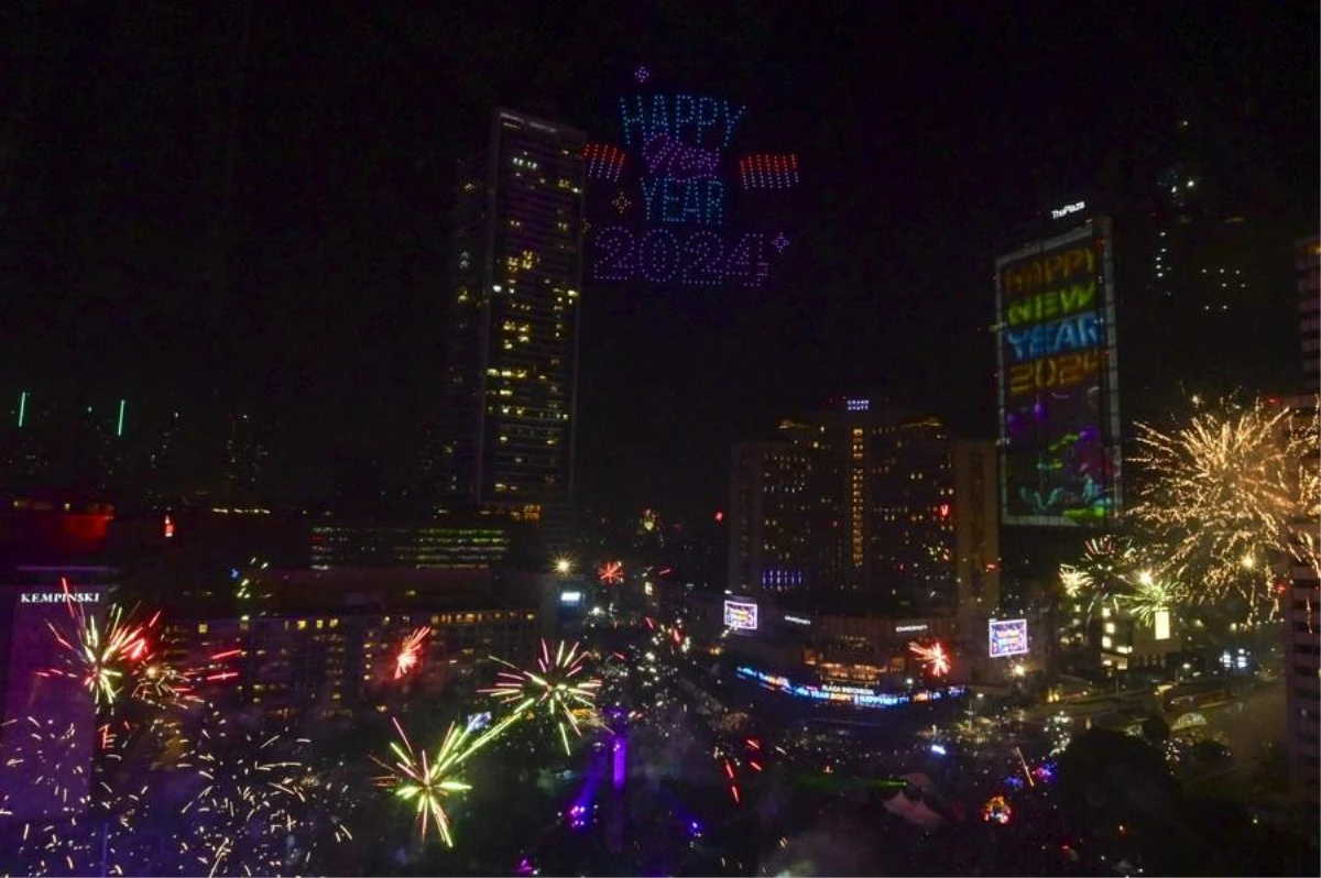 Asya Pasifik\'te Renkli Yeni Yıl Kutlamaları