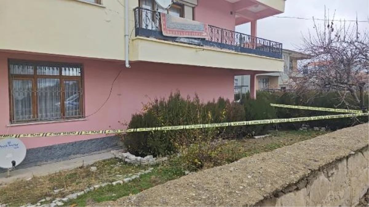Konya\'da İtfaiye Eri Balkondan Düşerek Hayatını Kaybetti