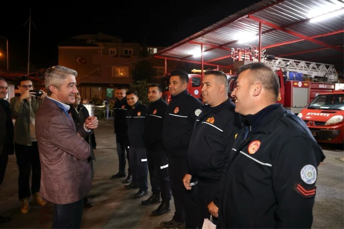 Marmaris Belediye Başkanı Mehmet Oktay, Görevi Başında Olan Çalışanları Ziyaret Etti