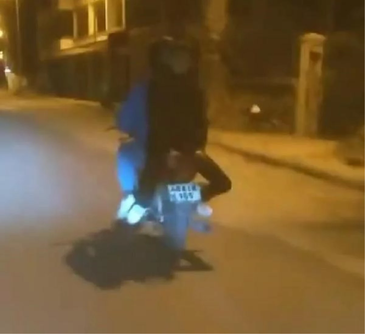 Bodrum\'da tehlikeli motosiklet yolculuğu cep telefonu kamerasıyla görüntülendi
