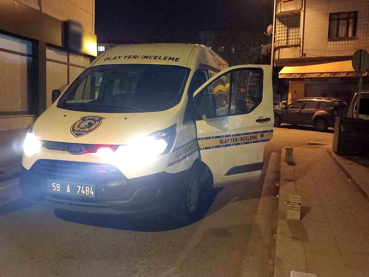 Çorlu\'da Silahla Havaya Ateş Açan Şahıs Yakalandı