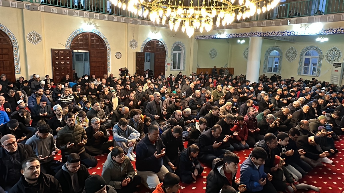 Dörtyol\'da Şehitler ve Gazze İçin Dua Programı Düzenlendi